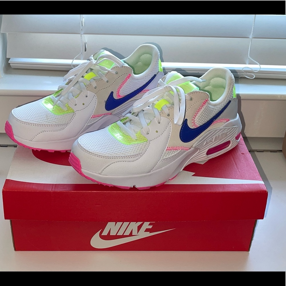 Womens NIKE Air Max Excee AMD